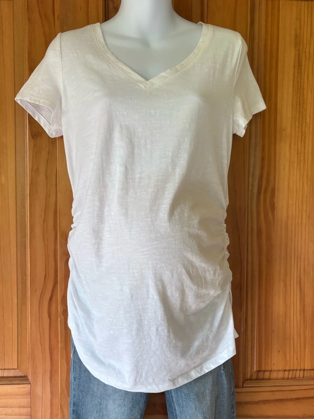 Maternity tee-white
